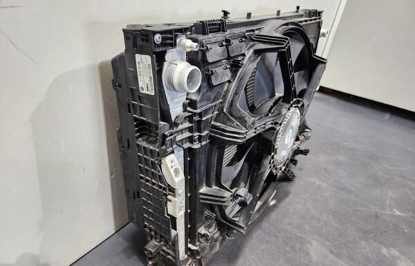 OEM BMW F87 F80 F82 M2 M3 M4 S55 Coolant Radiator AC Condenser Fan Shroud S55 SET - Image 2