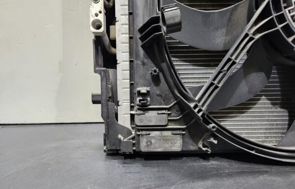 OEM BMW F87 F80 F82 M2 M3 M4 S55 Coolant Radiator AC Condenser Fan Shroud S55 SET