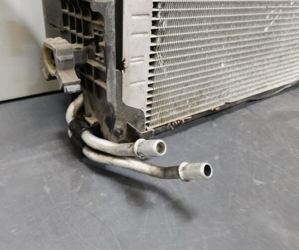 OEM BMW F80 F82 F83 M3 M4 S55 coolant radiator AC condenser w/fan set - Image 4