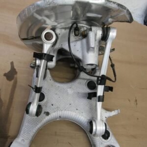BMW F10 M5 F06 M6 rear right suspension knuckle wheel hub OEM
