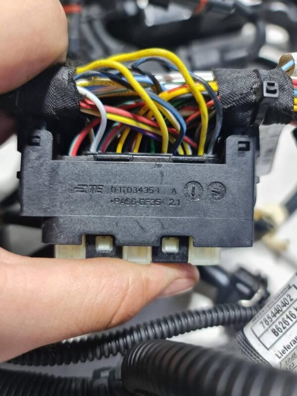 BMW M3 M4 3.0 F80 7850296 Loom 7850296 Engine Wiring Harness - Image 3