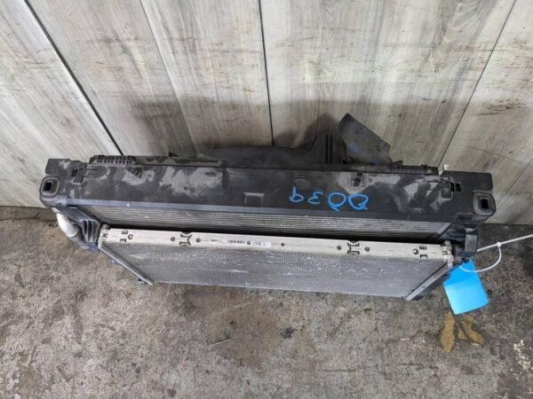 OEM BMW F80 F82 F83 M3 M4 S55 Coolant Radiator AC Condenser Fan Shroud S55 SET* - Image 7